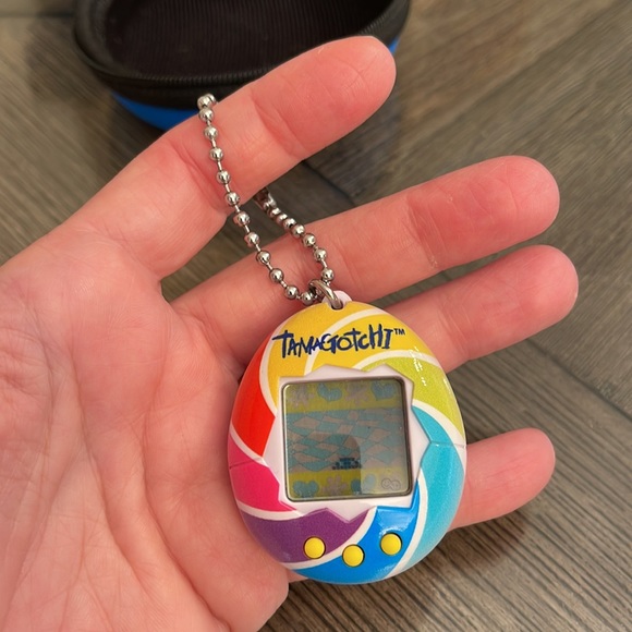 Tamagotchi 2017 Rainbow Candy Swirl Ice Cream Milk & Cookies Case Spare Battery - Picture 10 of 16